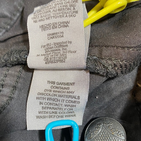 Free People Faded Black Jeans with calf zipper-discontinued style- women 24 - Picture 7 of 9